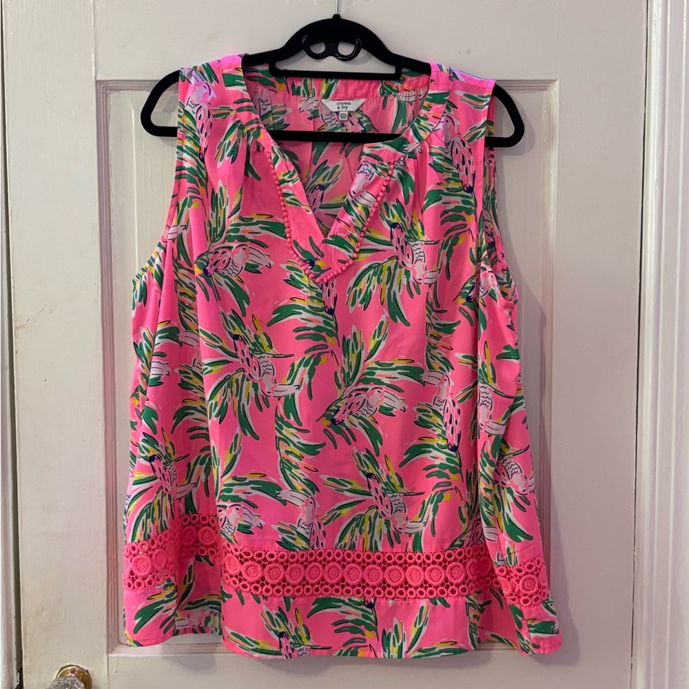 Neon pink XXL crown & ivy blouse